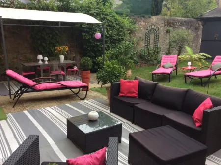 Les Lamartine-Chambres d'hôtes Отели в г. Руйон