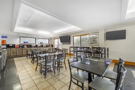 Best Western Chesapeake Bay North Inn Отели в г. Лоуэр Оксфорд Тауншип