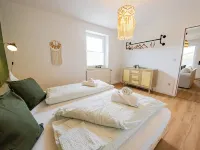 "Küstenzauber" - your retreat at the Deichkieker guesthouse - pets allowed ホールマージールのホテル
