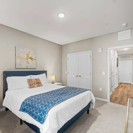 Gorgeous 2 Bed /2 Bath Condo Close to Beaches