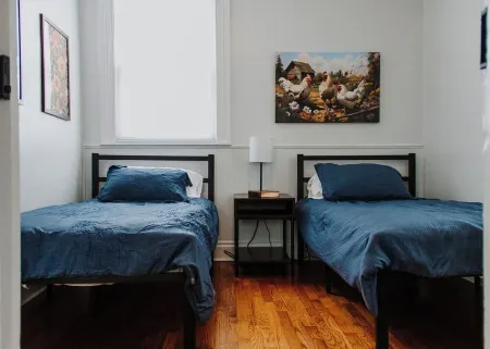 Happy Hen House 2-Bedroom House w/ Amazing Front Porch and Backyard Chickens