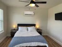 Charming 1-bedroom, new apartment above garage, in Kimberly Hotels near Hansen Bridge