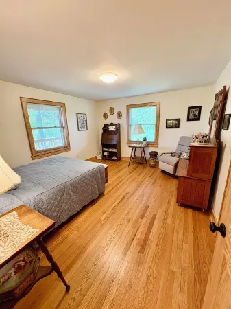 Clara's Cabin Отели рядом с достопримечательностью «Нью Ривер трейл Стейт Парк, Клиффвью Аксесс»