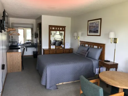 Edge of the Woods Motel Отели в г. Клирфилд