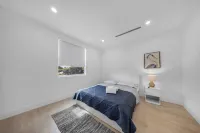 Up to 12 guests! Modern Villa in Wynwood