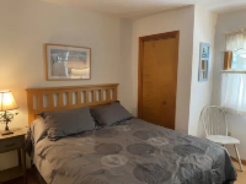 Outstanding Property! Great Reviews, Child Friendly, Easy Walk to Beach & Dining