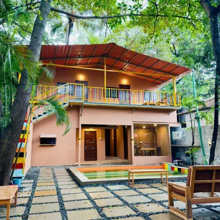 Lost Paradise A Social Hostel