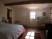 La  Grande Figuière des Viaux Hotels in Rustrel