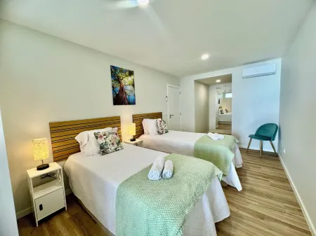 Seaview Escape with private Jacuzzi Отели рядом с достопримечательностью «Igreja de Sao Bento»