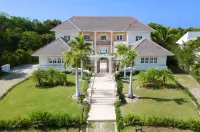 Luxury Villa with Private Pool, Cook,Maid & Golf Cart in Exclusive Punta Cana