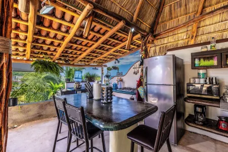 Buen Tiempo Guayabitos    4 a 18 personas Отели в г. Компостела