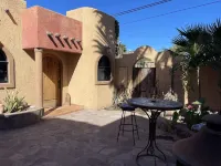 Amorito Guest house, Pool, 1 block from beach, 6 blocks from downtown