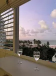 Ocean view studio centrally-located Isla Verde location.