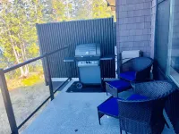 Sandy Feet Retreat- Port Renfrew