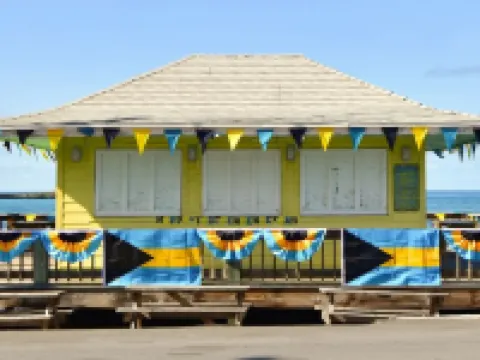 3BR Historic Home w/Pool & all Mod-Cons! Hotels in Governor's Harbour