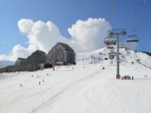 6-person apartment, spacious, functional, Mont Blanc view Hotels in Aime