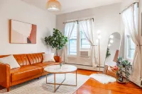 East Rock Gem: 5 min to Yale, King Bed, Fast WiFi & Parking