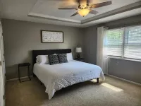 Spacious Home with Pool Hot Tub and Arcade Games . Great Quiet and Safe Location