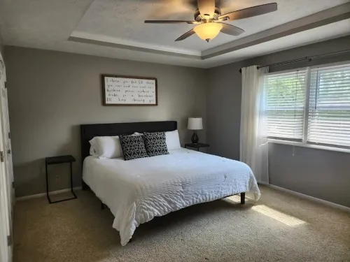 Spacious Home with Pool Hot Tub and Arcade Games . Great Quiet and Safe Location