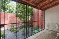 Las Palmas 1BR+Loft w/ Pool—Walk to Beach & Dining