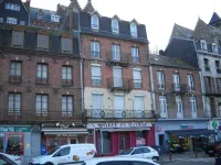 Bright apartment, town centre, facing the sea, touristic site & many activities Hotels in Le Treport