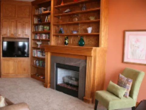 Apt. G above G Gallery & Glass Studio in a beautiful 1890 historic building Hoteles en Guthrie