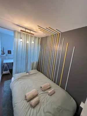 Beautiful Duplex at EU Quarter Exceptional View Hotels in 