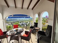 Great Bungalow with Amazing View and Communal Pool