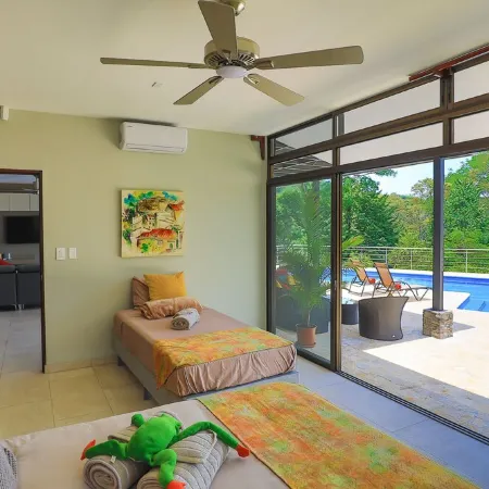 Sea Breeze II Luxury 6 BR Oceanview Estate between Dominical and Manuel Antonio