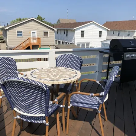 Beautiful vacation home in Kill Devil Hills. Enjoy the ocean and the sound.