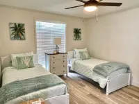 Beach Villa, Treasure Cay, Community Pool  호텔