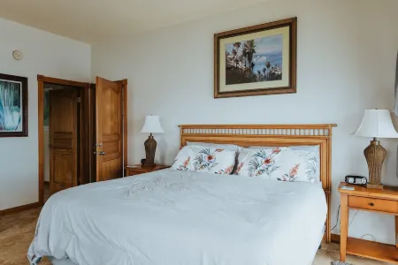 Private Waterfront 5 Bedroom Villa! Stunning views from every room! Отели рядом с достопримечательностью «Парк Магенс Бэй»