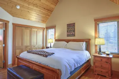 Blue Owl Villa - at Owl 's Head Mountain and minutes to the beach