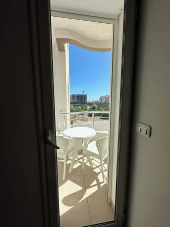Apartment s2 jardin de Carthage Отели в г. El Kram