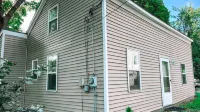Updated house close to downtown and the airport.