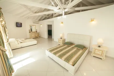 Not to miss! Beautiful and large villa very nice, all comfort and jacuzzi