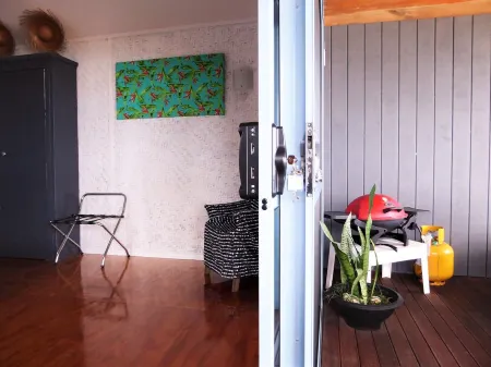 Vaka Tai - So Popular As 'on the Beach' As You Can Get with Air Con & Free Wifi!