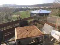 6 pers. Apartment, 3 sep. Sleeping room, 300 m v. Beach, constantly modernized and clean