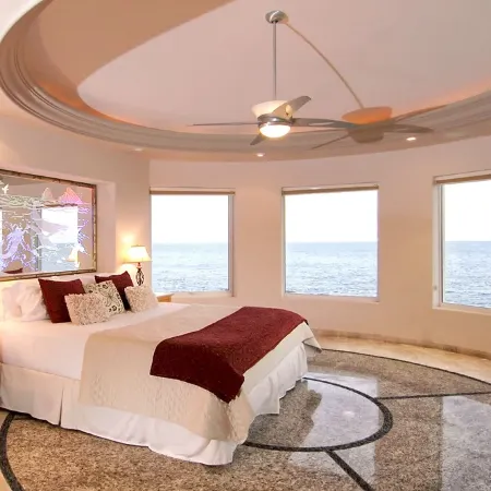 Luxury Oceanfront Villa in Cabo San Lucas