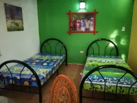 HERMOSA Y COMODA CASA EN LAS COSTAS DEL MAR CARIBE<br><br>IN FRONT OF THE SEA Hoteles en 