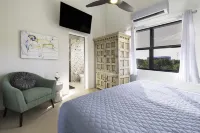 Sea Castle with Pickleball Court in Paradise, Long Bay.