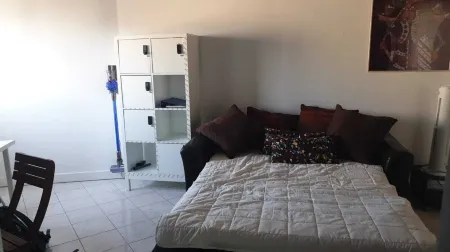 10 minutes from the castle Отели в г. Ле Шене-Рокенкур