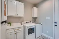 Lakefront Granbury Retreat w/ Patio & Fire Pit - 3 stjerner