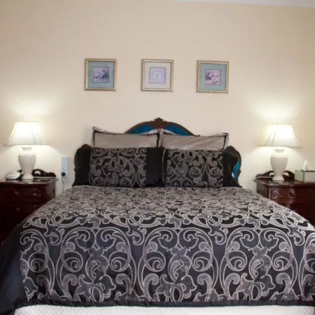 Bathurst Heights Bed & Breakfast