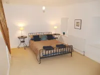 Stable Cottage, Cardigan - Wi-Fi