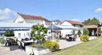 Logis Hôtel Restaurant la Vraine Hotels in Neufchateau