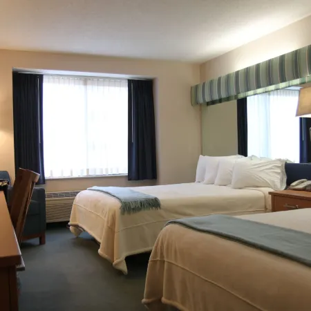 Brentwood Inn & Suites