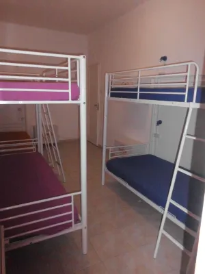 Alameda Hostel فنادق في 