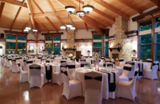 Auberge du Lac-à-l'Eau-Claire