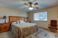 Larkspur Trail 3 Bedroom Home by Redawning - Homestays